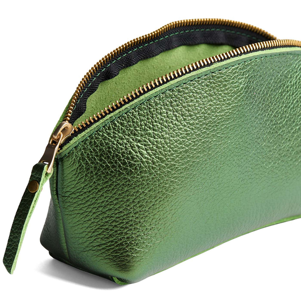 'Almost Perfect' Eclipse Makeup Bag - Image 137