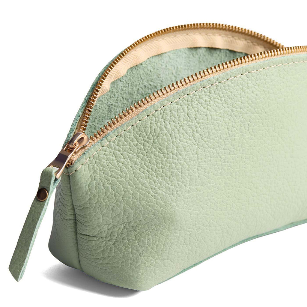 'Almost Perfect' Eclipse Makeup Bag - Image 140