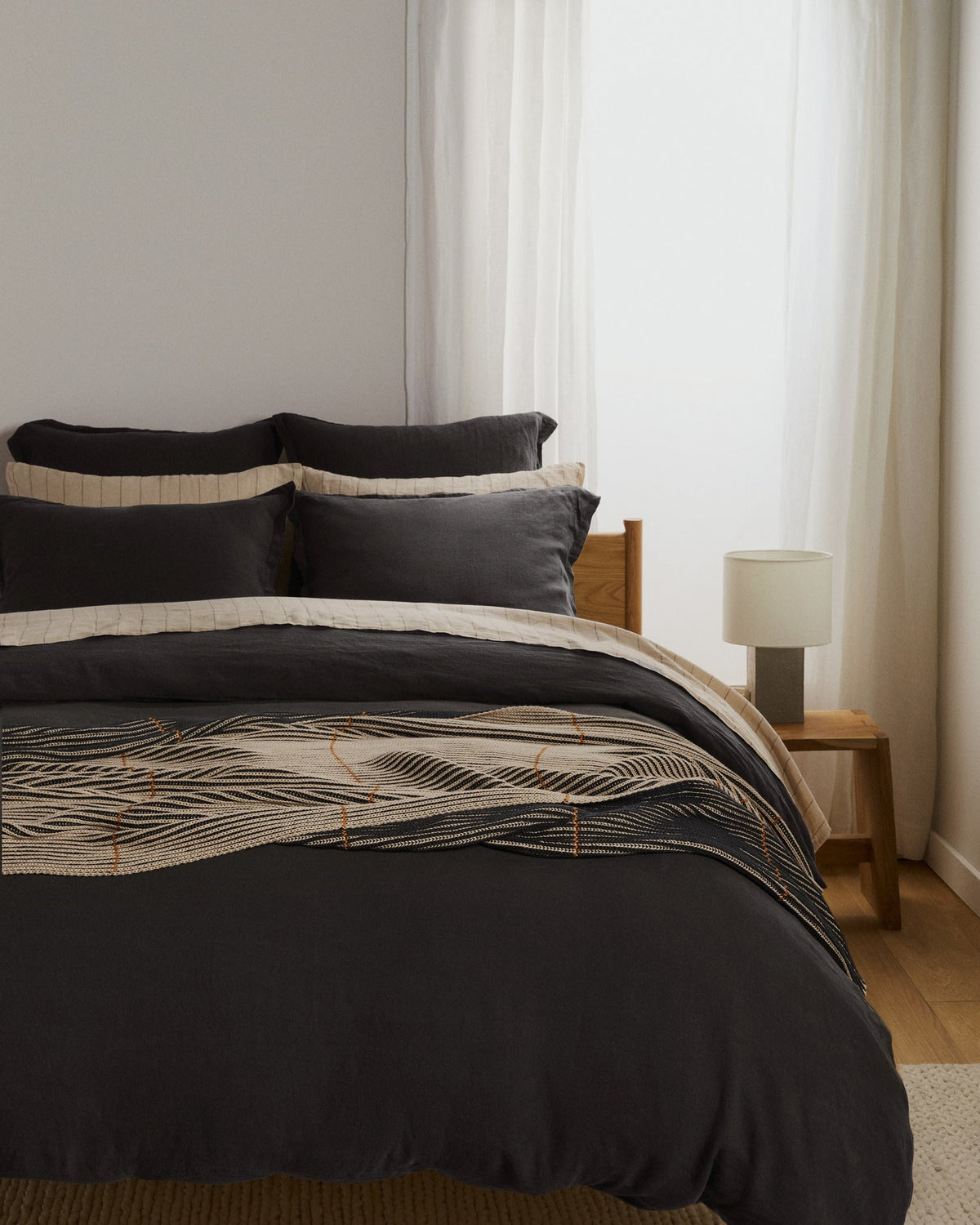 Linen Sham Set (Onyx) - Image 5