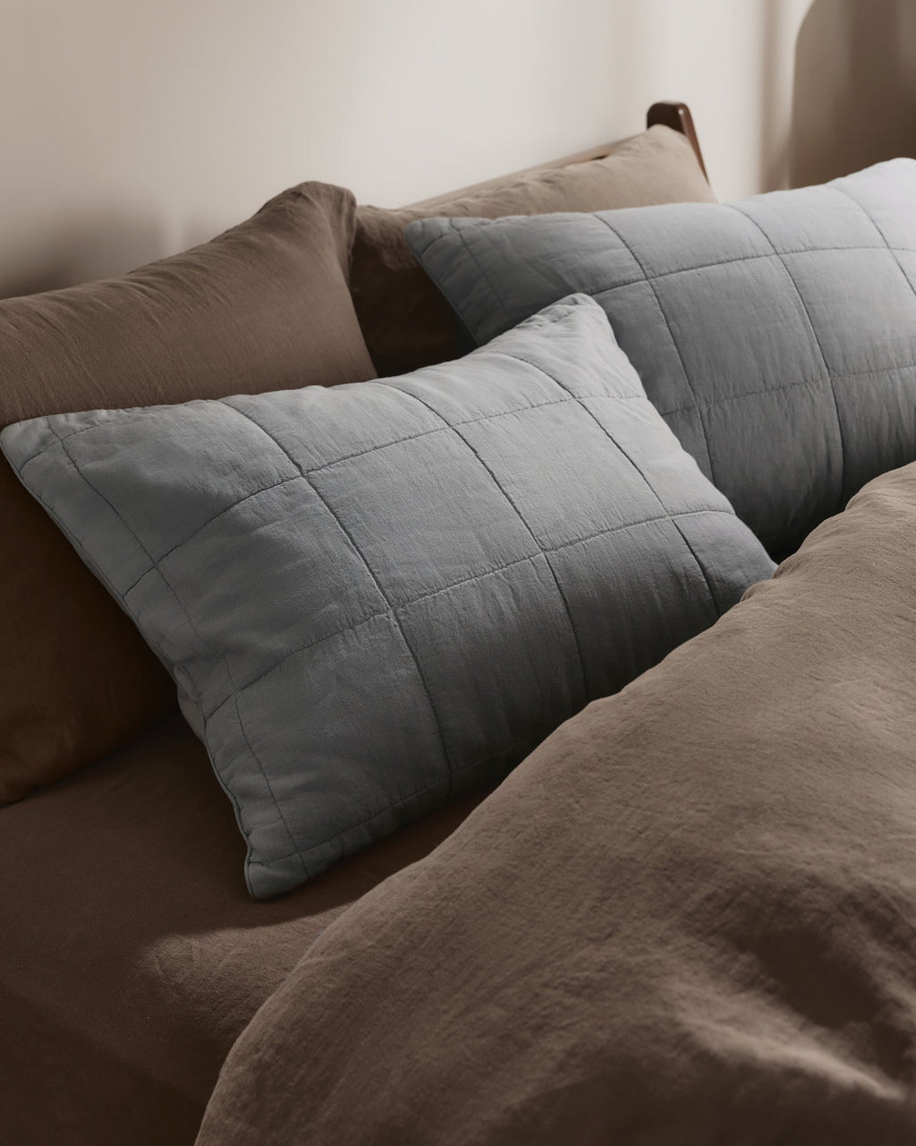Linen Box Quilted Sham Set (Sky) - Image 2