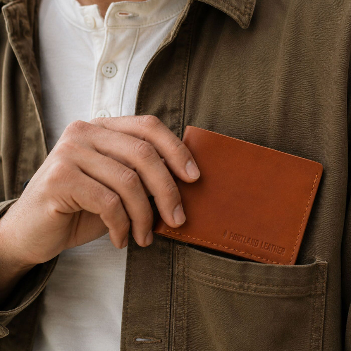 Lucca Bifold Wallet - Image 10
