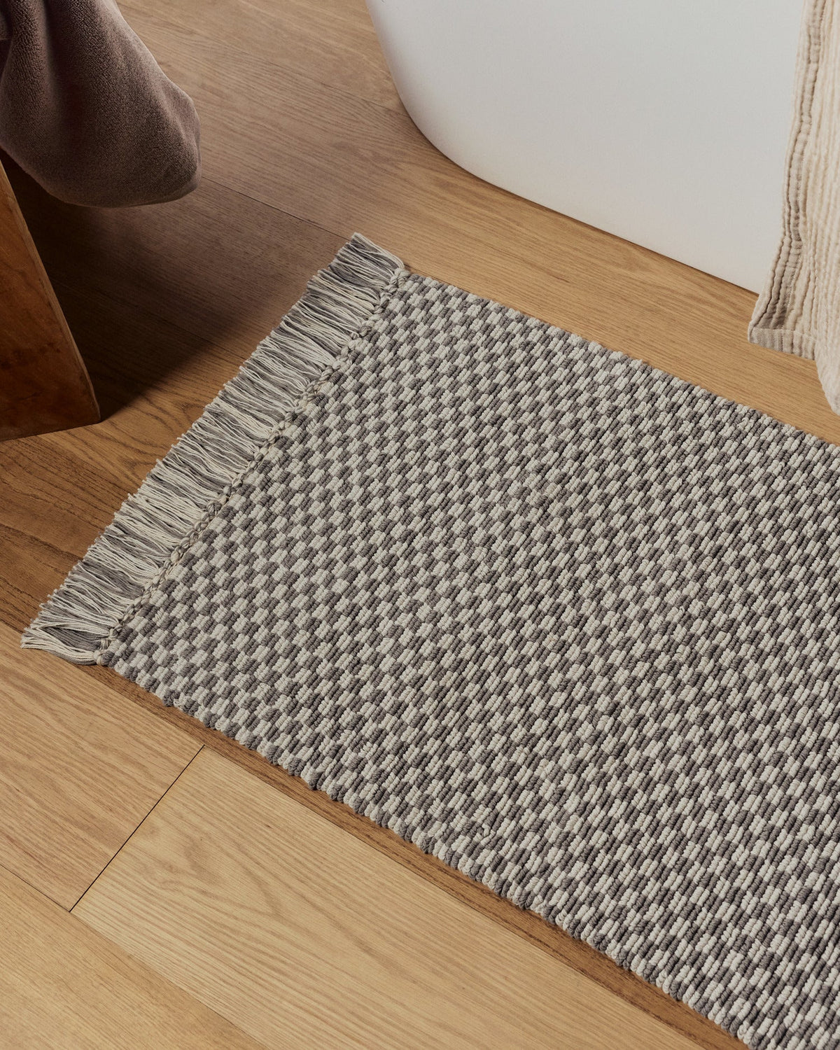 Organic Checkered Bath Rug (Pebble and Dove) - Image 5