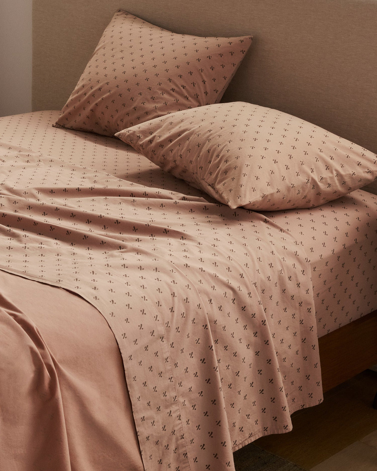 Overdyed Vintage Print Sheet Set - F/Q Adobe - Image 2