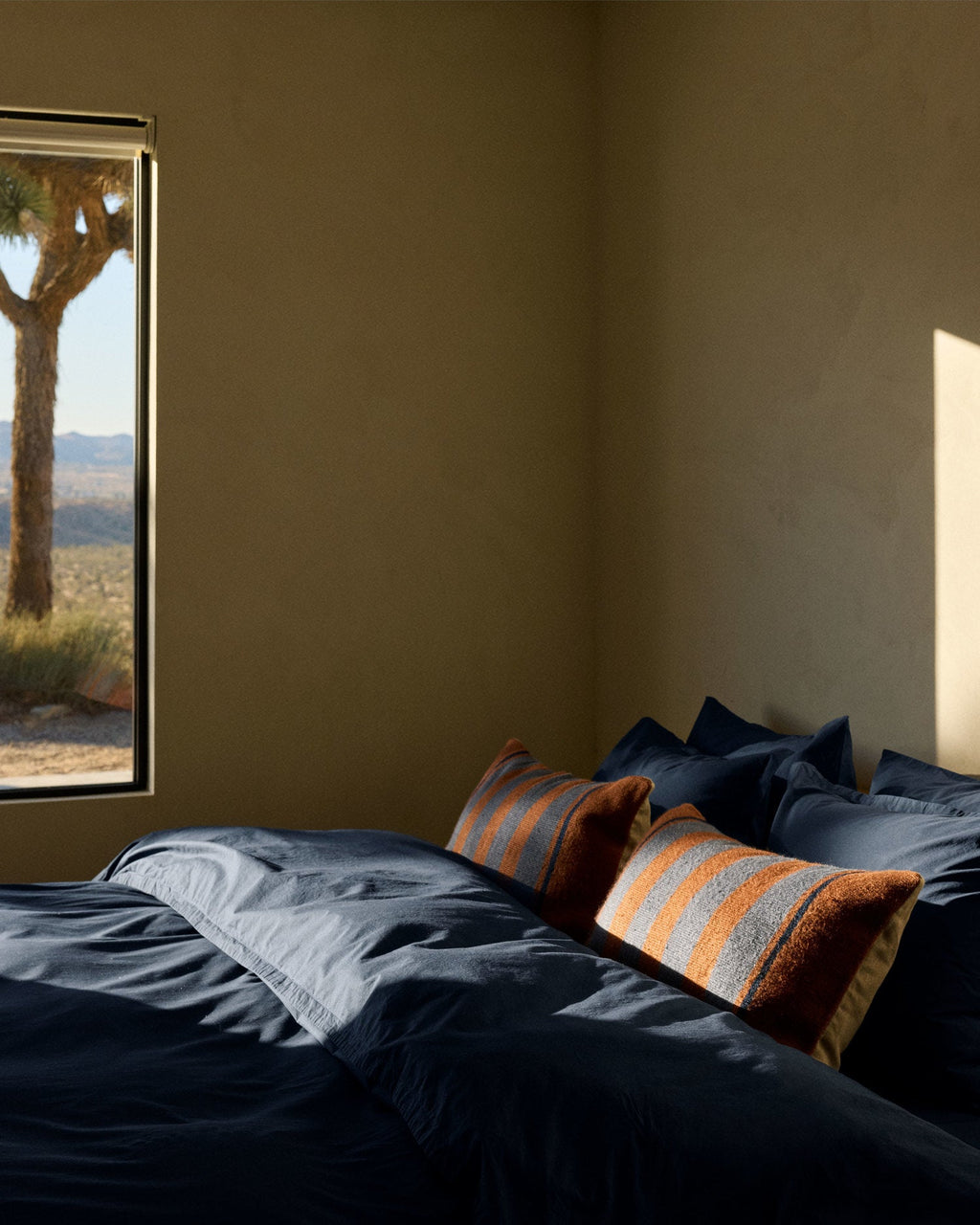 Percale Duvet Cover Set - Ink F/Q - Image 6