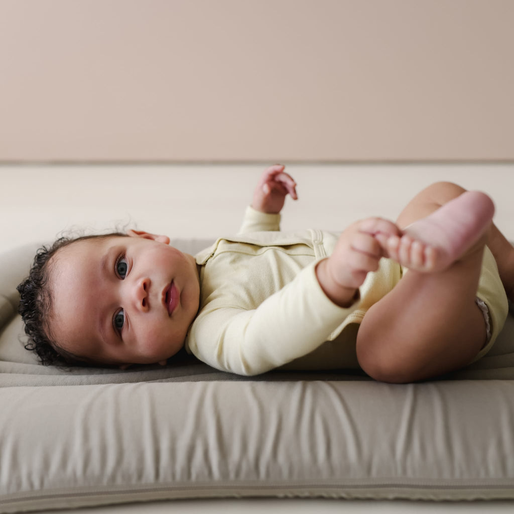 Snuggle Me Infant Lounger Wave - Birch - Image 6