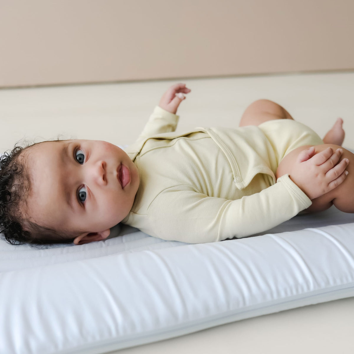 Snuggle Me Infant Lounger Wave - Sky - Image 6