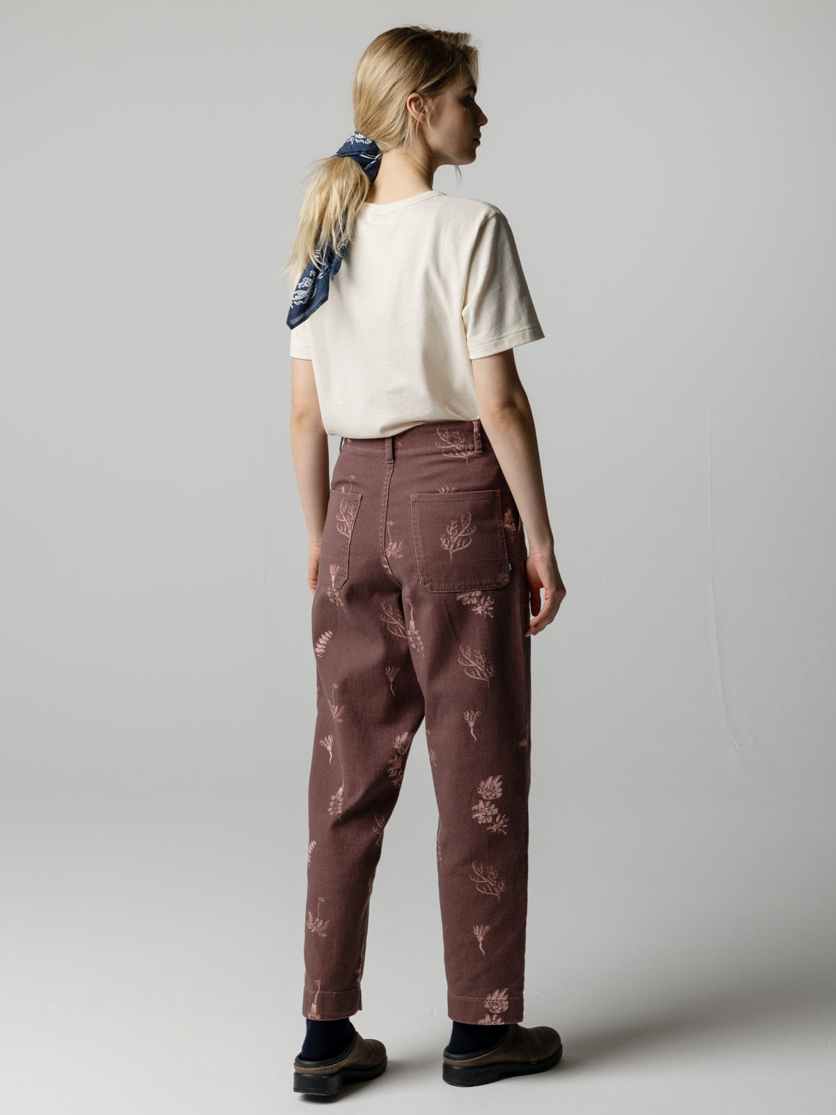 Women's Floral Marine Yarrel Printed Trouser - Image 5