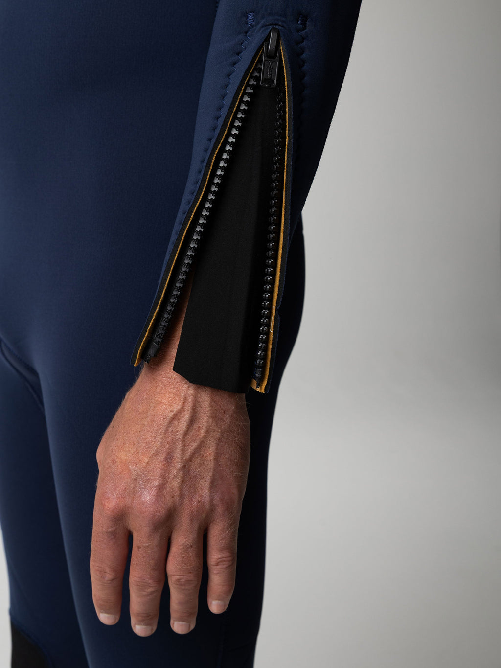 Men's Nieuwland 3mm Yulex® Back Zip Adapted Wetsuit - Image 3